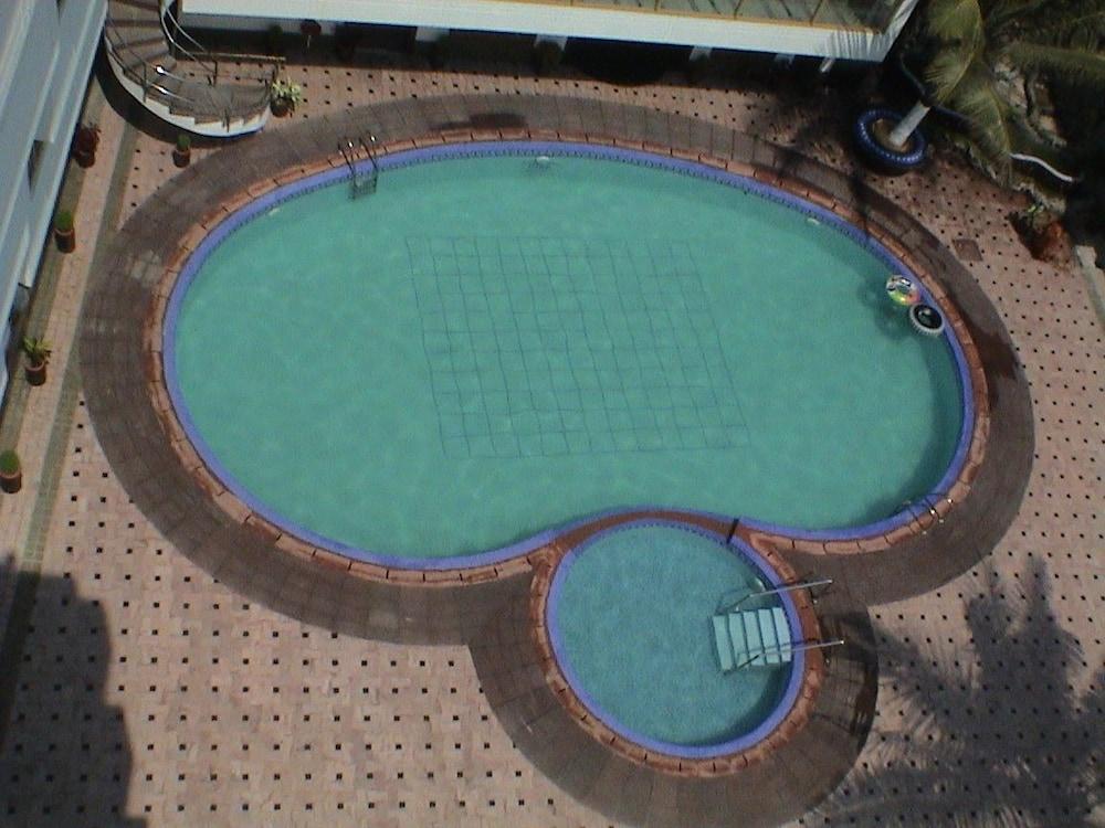 Hotel Holiday Resort Hotel Puri