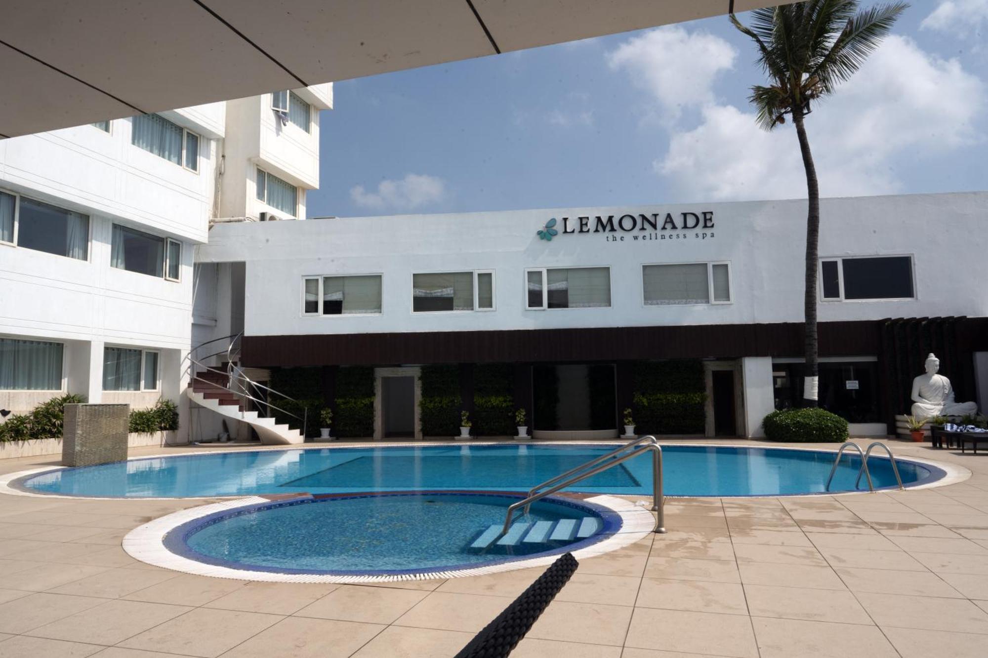 Hotel Holiday Resort Puri
