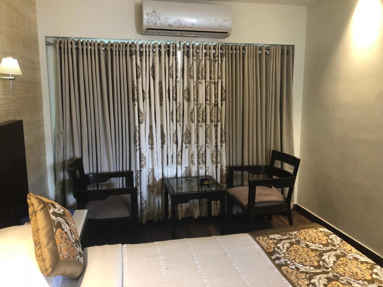 Hotel Holiday Resort Hotel Puri